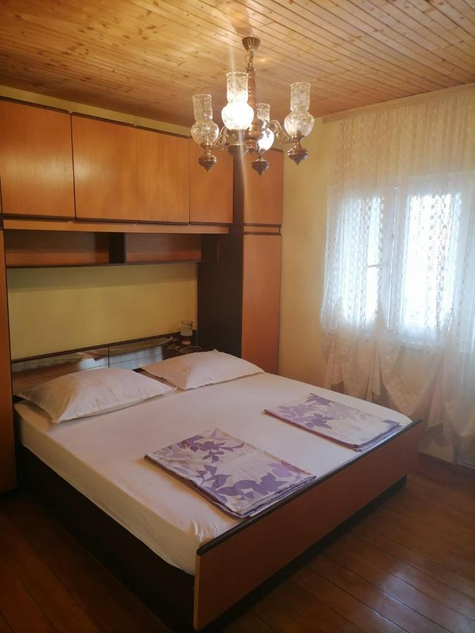 Rooms Mara Skradin Luaran gambar