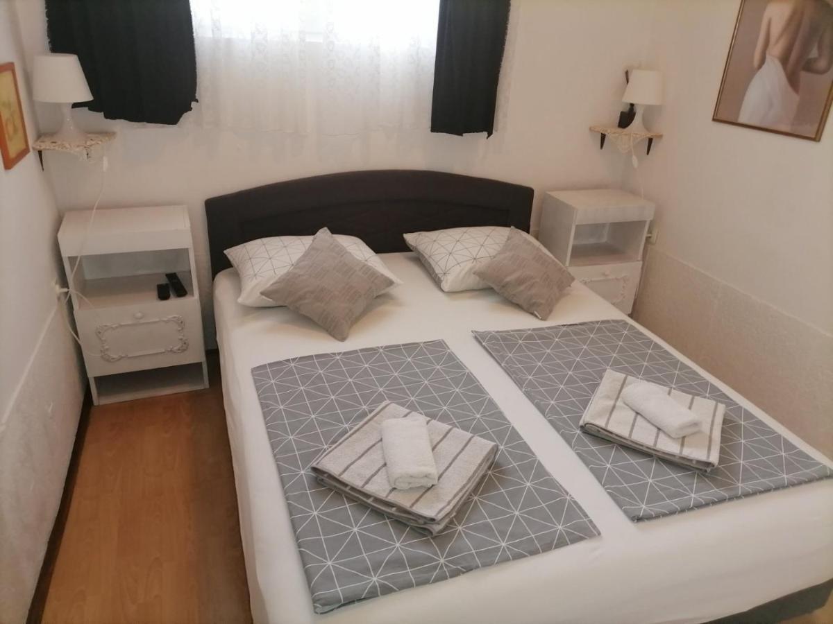 Rooms Mara Skradin Luaran gambar