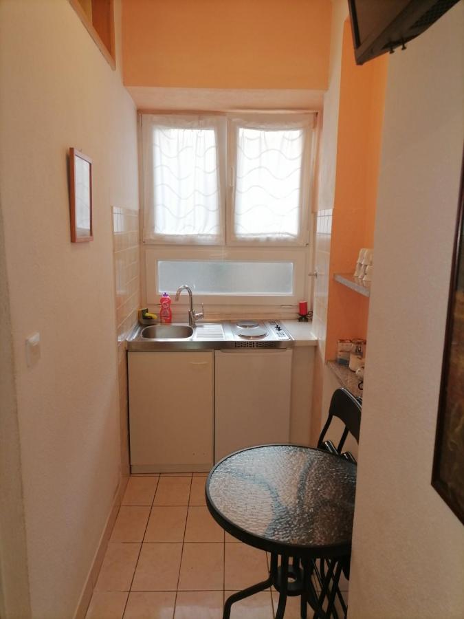 Rooms Mara Skradin Luaran gambar