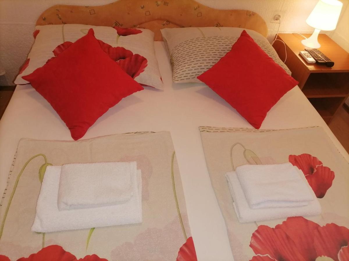Rooms Mara Skradin Luaran gambar
