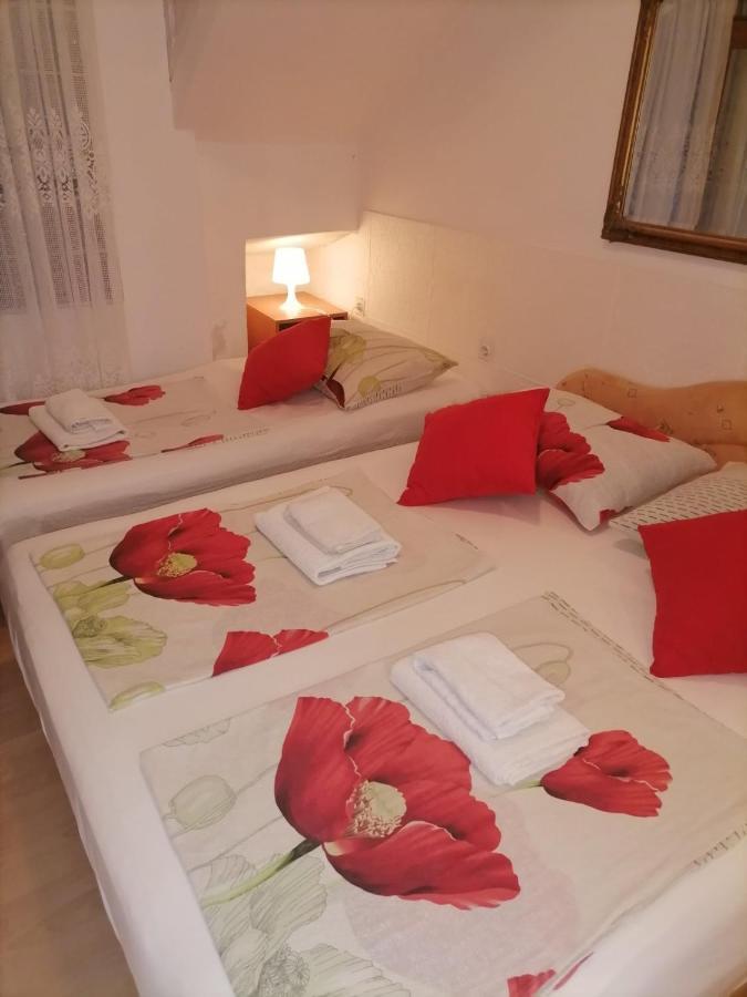 Rooms Mara Skradin Luaran gambar