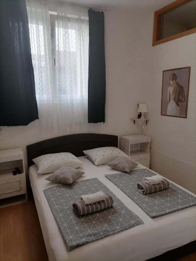Rooms Mara Skradin Luaran gambar