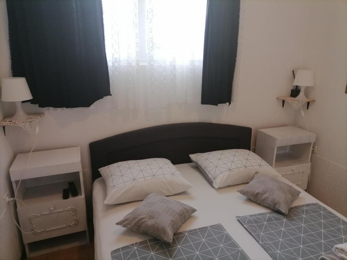 Rooms Mara Skradin Luaran gambar