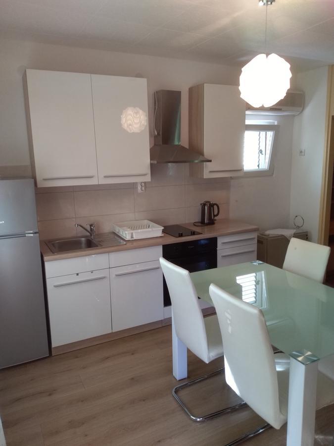 Rooms Mara Skradin Luaran gambar
